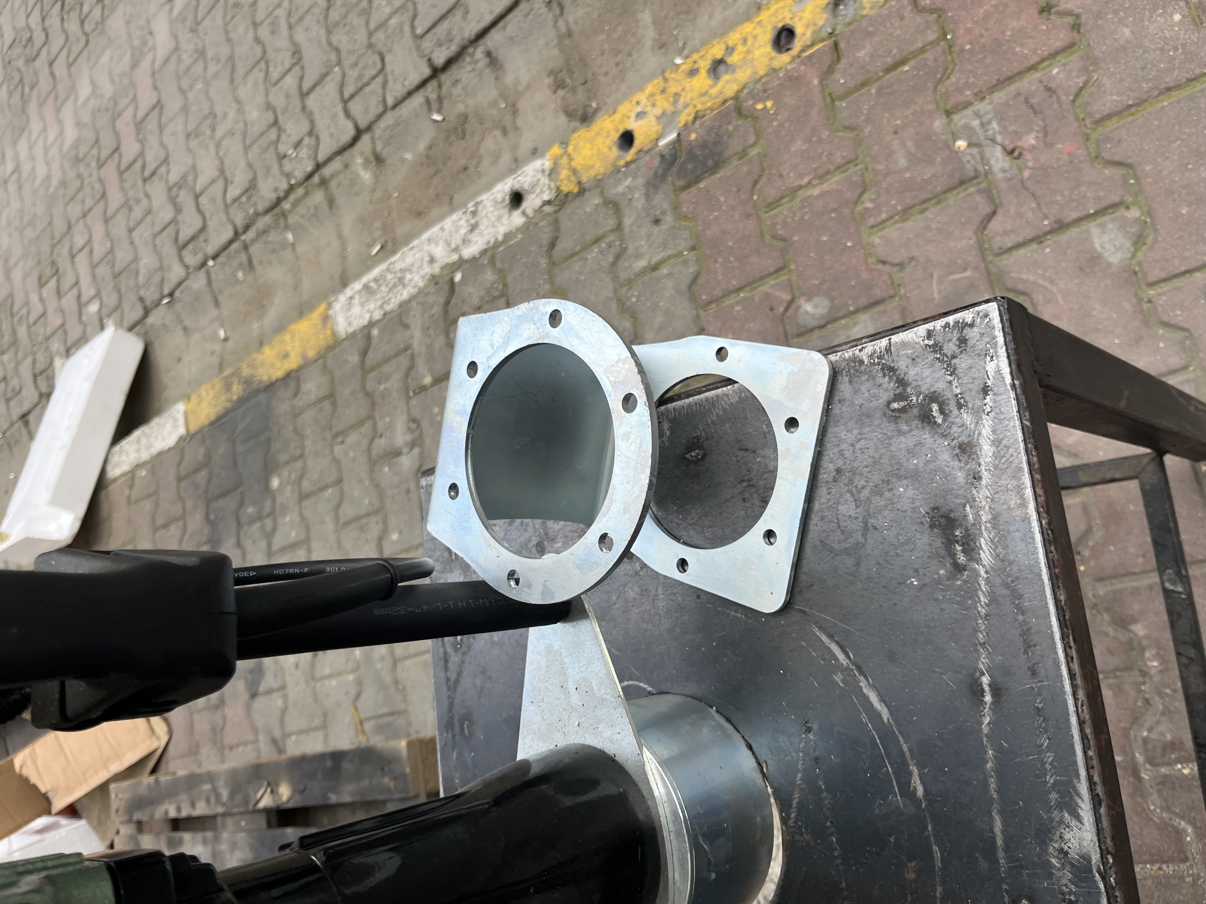 Elektrikli Çit Direk Kazık Panel Çakma Makinası